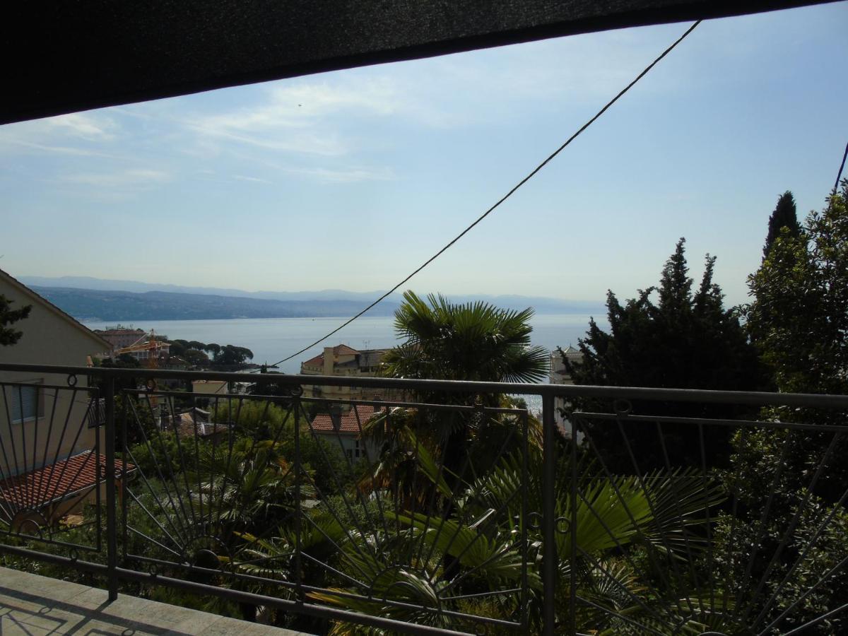 Apartment Ella, Opatija Eksteriør billede