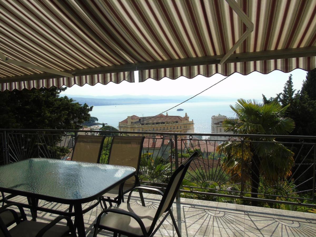 Apartment Ella, Opatija Eksteriør billede